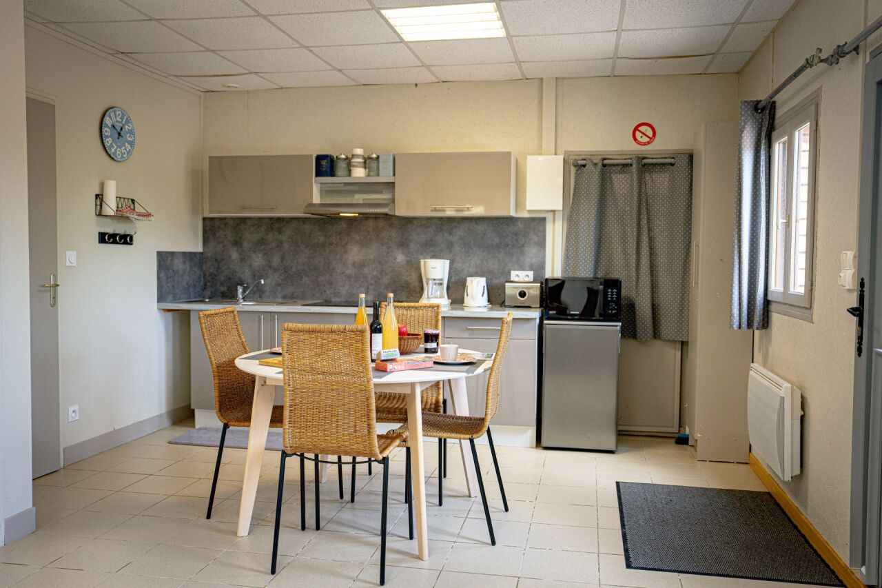 cuisine petit déjeuner frigo vacances chalet poney club haras sainte eugénie